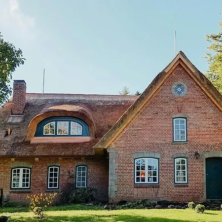 Historic Thatched In Holstein Switzerland Schonwalde am Bungsberg